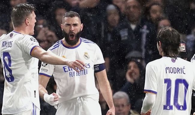 老女人三级播放在线